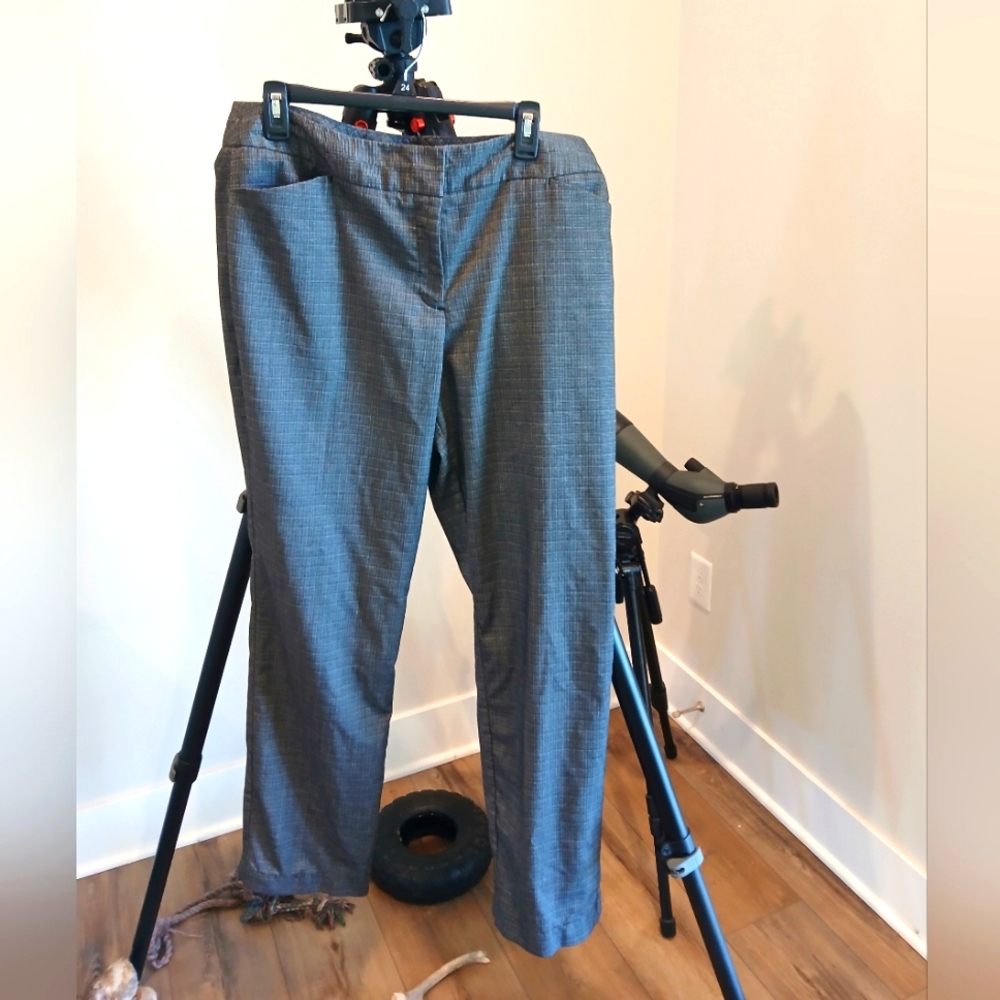 Modern Fit Size 16 Straight Leg Black/White   Dress Pants. 4 Slip Pockets.